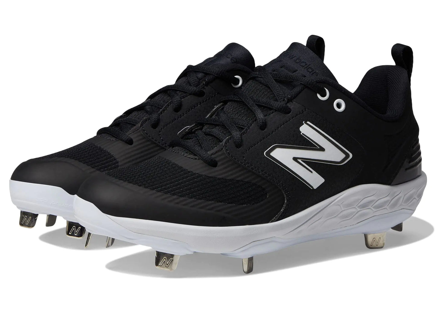 New Balance Womens Fresh Foam Velo V3 Softball Shoe Black/White 8.5 Wide