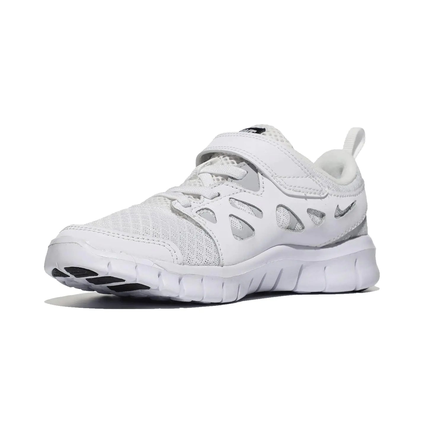 Nike Boys Free Run 2 (Big Kid) White/Black/Wolf Grey 4 Big Kid M